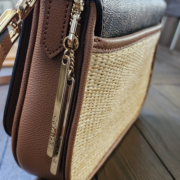 NWOT Calvin Klein Signature Shoulder Bag Crossbody Brown & Natural Straw - Picture 10 of 15